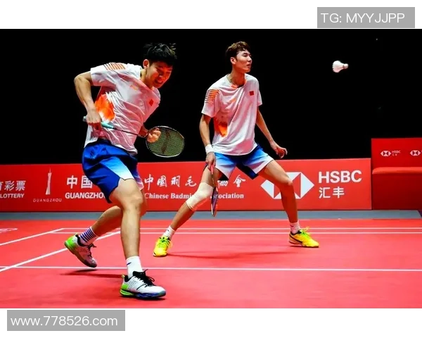 成都羽毛球队在锦标赛中的默契配合与战术分析探讨